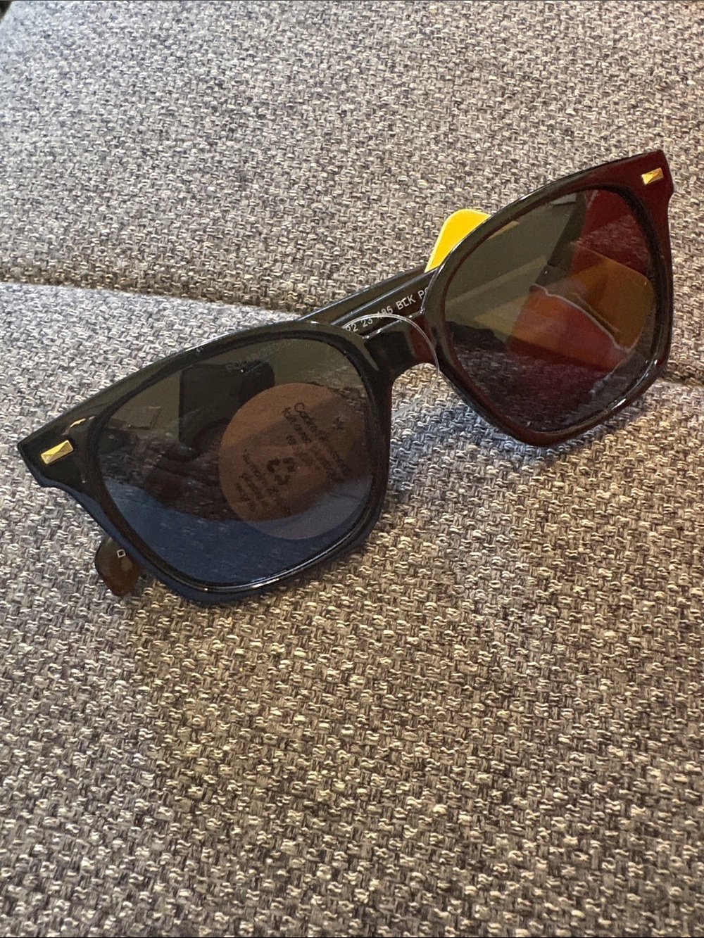 Unisex Two-Tone Cat-Eye Sunglasses — Black and Brown Frame